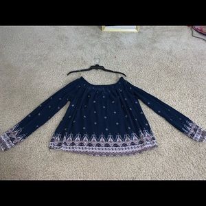 A off the shoulder long sleeve shirt